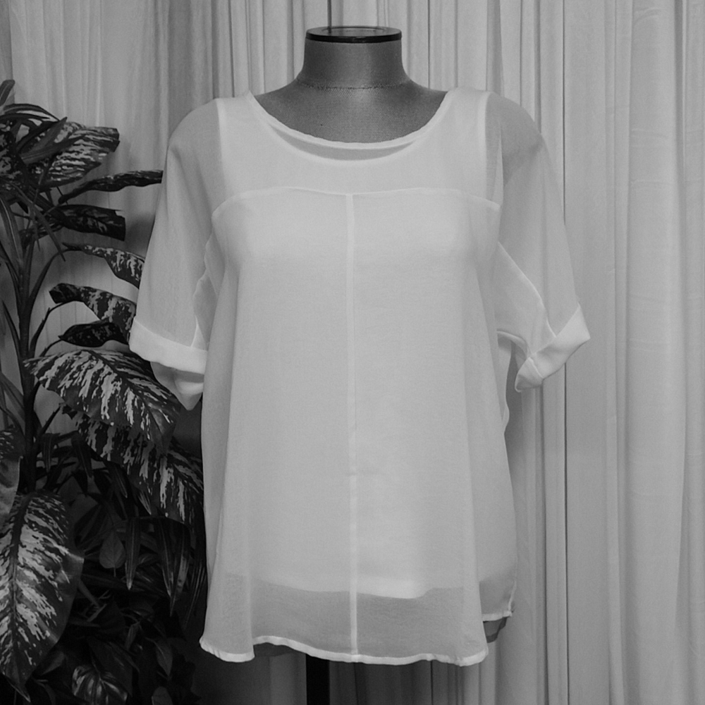 Worthington Flowy White Top (S)